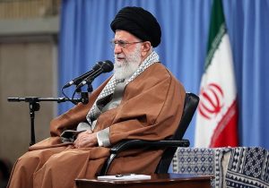 تجلیل از بزرگان دین تجلیل از معارف الهی و کاری لازم  است